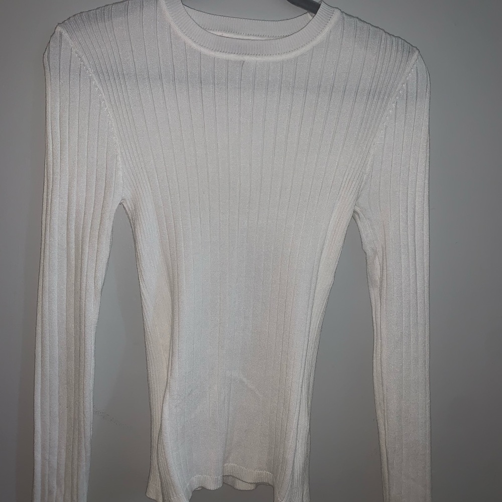 Super cute, white, tight, long sleeve